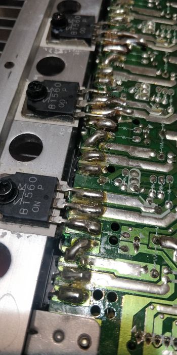 Pereche Tranzistori darligton 2sd2390 2sb1560