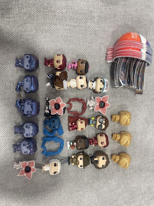 Фигурки осд, и золотые гарри поттеры