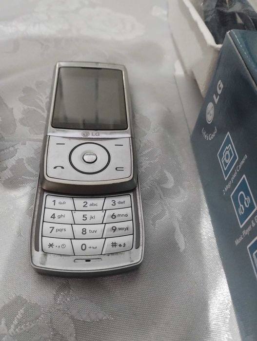 Telefon clapeta Lg KE 500