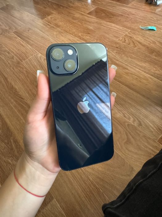 iPhone 13 Б/у 128гб  торг уместен.