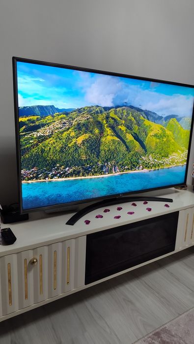 Телевизор LG 50 inch 127 sm