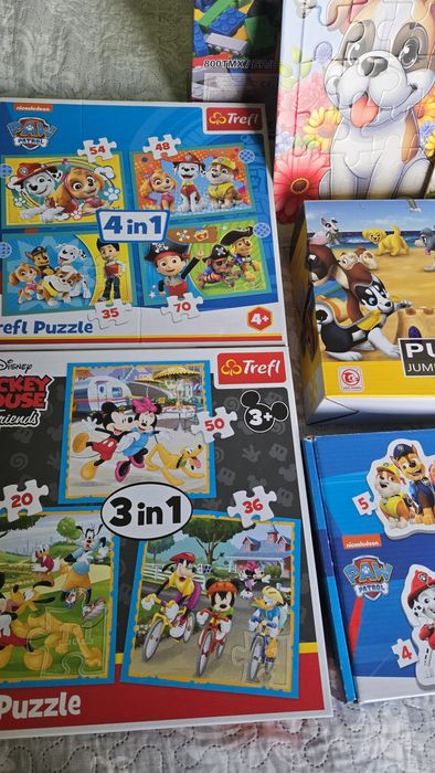 Лот пъзели и игри