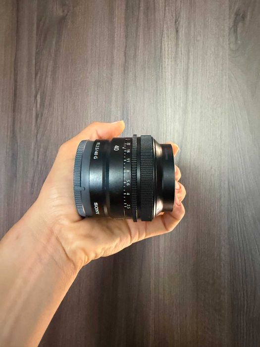 obiectiv Sony FE 40mm F2.5 G