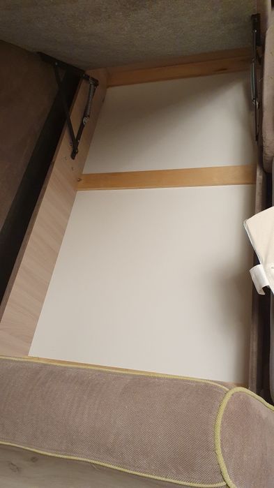 Продам диван угловой