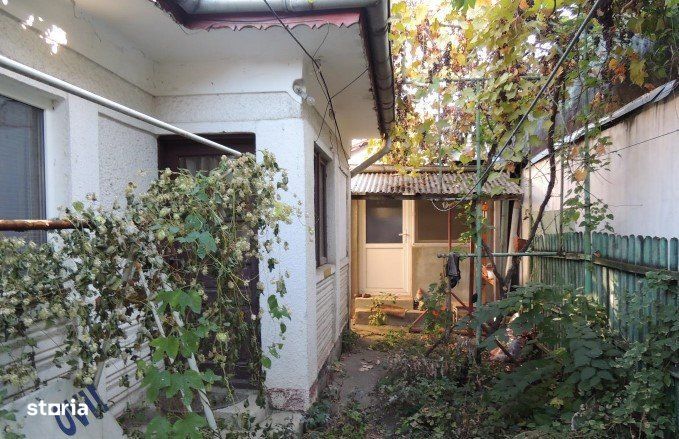 str. Tinerimii, Casa in suprafata de 108 m² cu teren - 187 m²