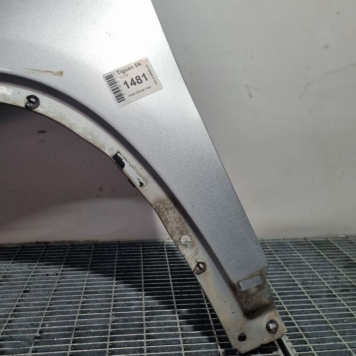 Aripa Stanga Fata Volkswagen Tiguan 5N 2007 - 2011 4 Usi SILVER (1481)