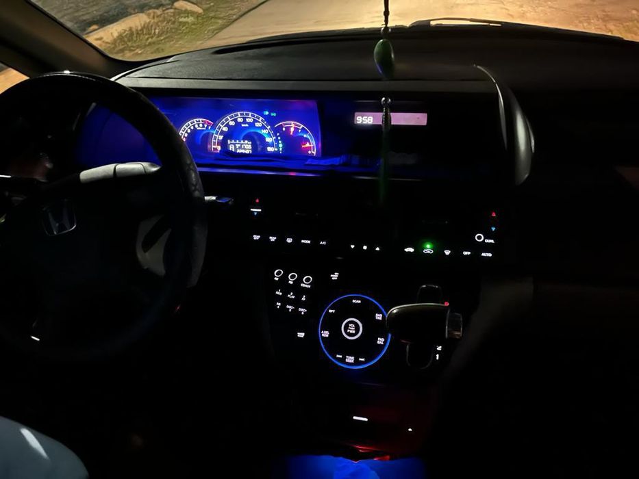 Honda Elysion 2004 года