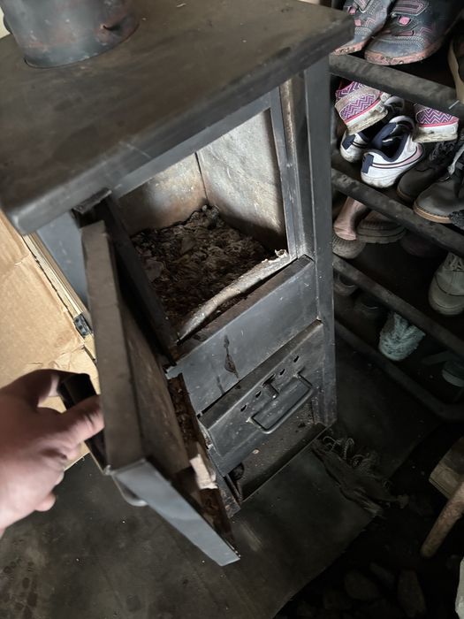 Vand soba in stare foarte bhna!