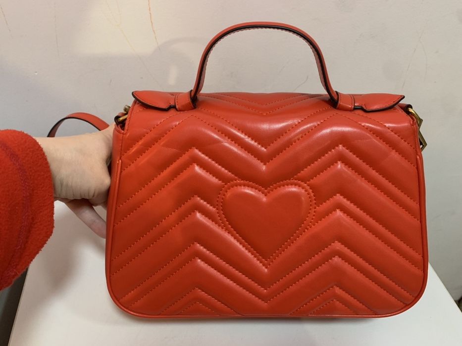 Красная кожаная сумка GUCCI
