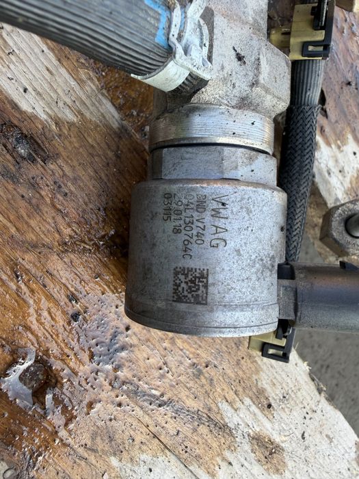 Горивна рейка с датчик за 2.0 TDI (DFG/DFGA)