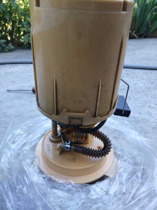 Горивна помпа за Volkswagen golf 5 tdi 105 коня