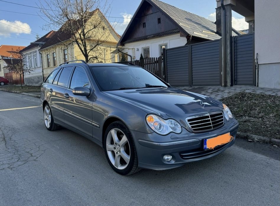 Vând Mercedes C220 CDI Avantgarde, facelift, inmatriculat, impecabil!