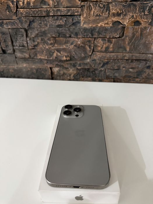 Vand iphone 16 pro max 256 gb