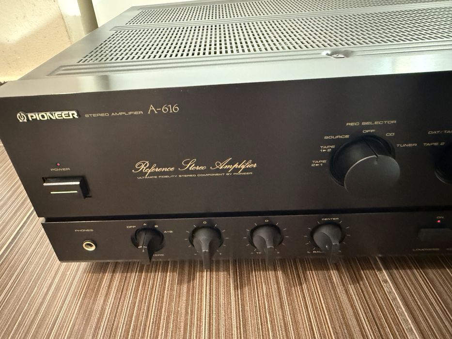 Pioneer A-616 Стерео усилвател