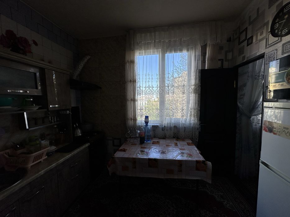 Yunusobod 19kvda 4xonali uy sotiladi