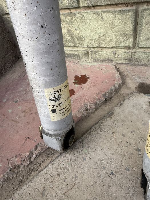 Задние стойки на бмв е39