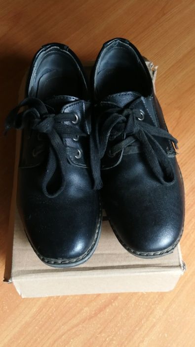 Туфли для мальчика 9-10, 10-11 лет состояние отличное
