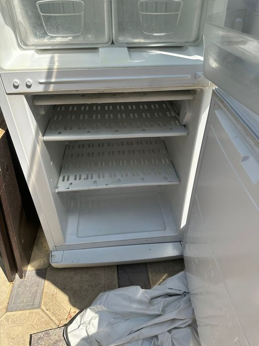 холодильник Indesit