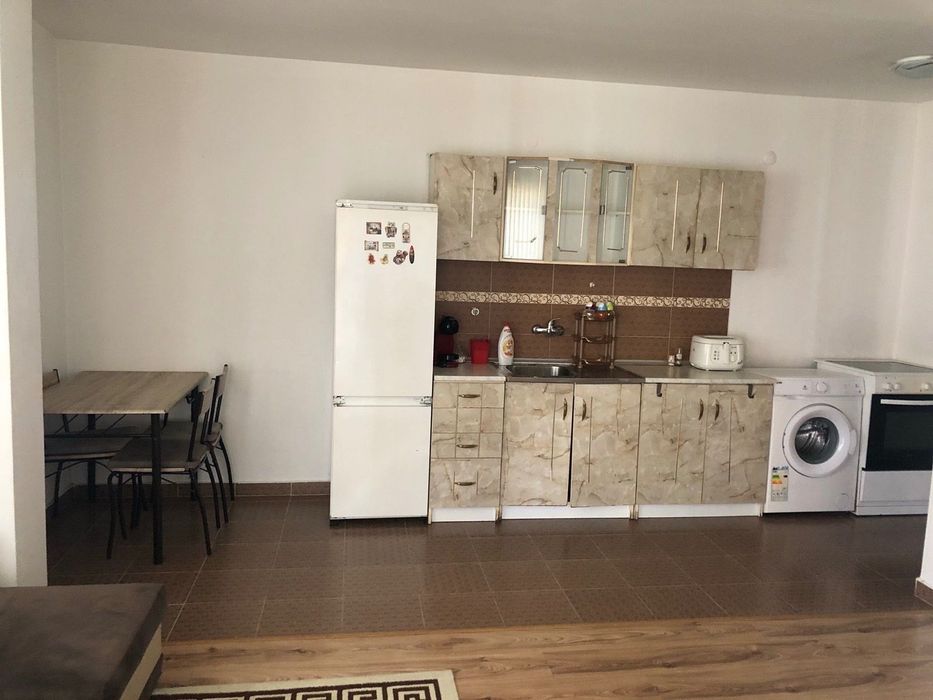 Дава се под наем Тристаен апартамент в Гоце Делчев - 85 кв.м за 248.88 € - Снимка #1