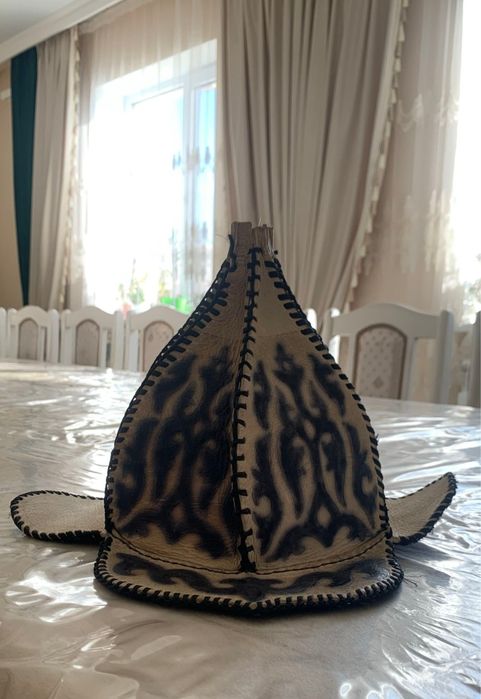 Батырдың киімі сатылады