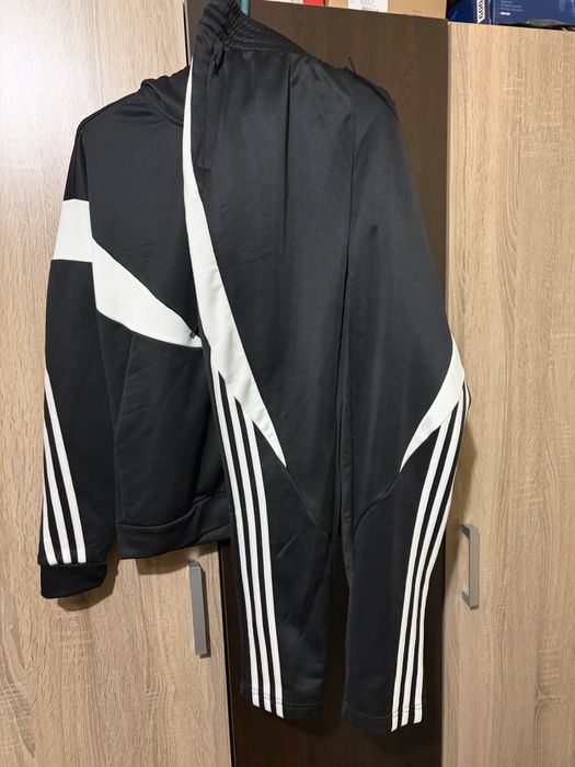 Adidas екип размер М