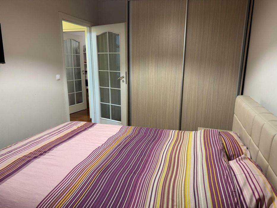 Proprietar închiriez apartament.