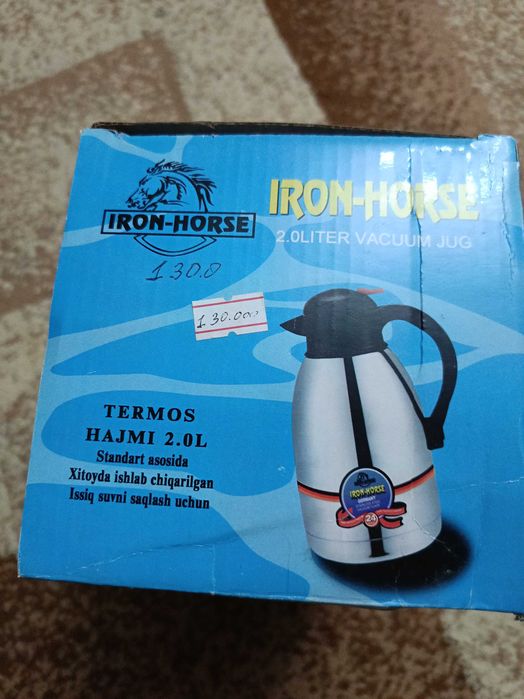 Чайник-Термос 2литра новый и термос  0.250 литра б.у