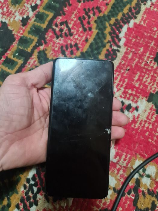 S20 ultra Plata sotiladi