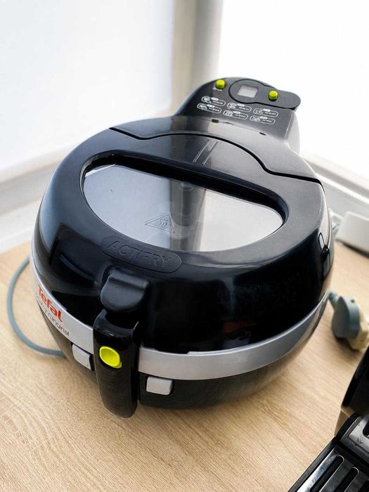 Vand friteuza cu aer cald , functie amestecare , TEFAL ACTIFRY ORIGINAL FZ710