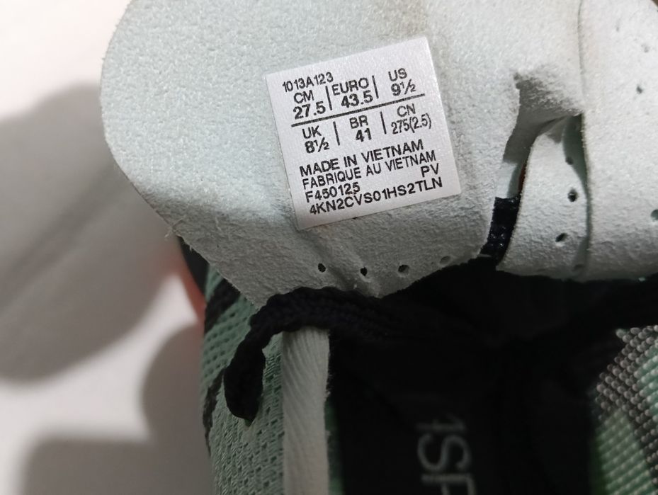 43,5  Asics Meta Speed Sky masura 43,5