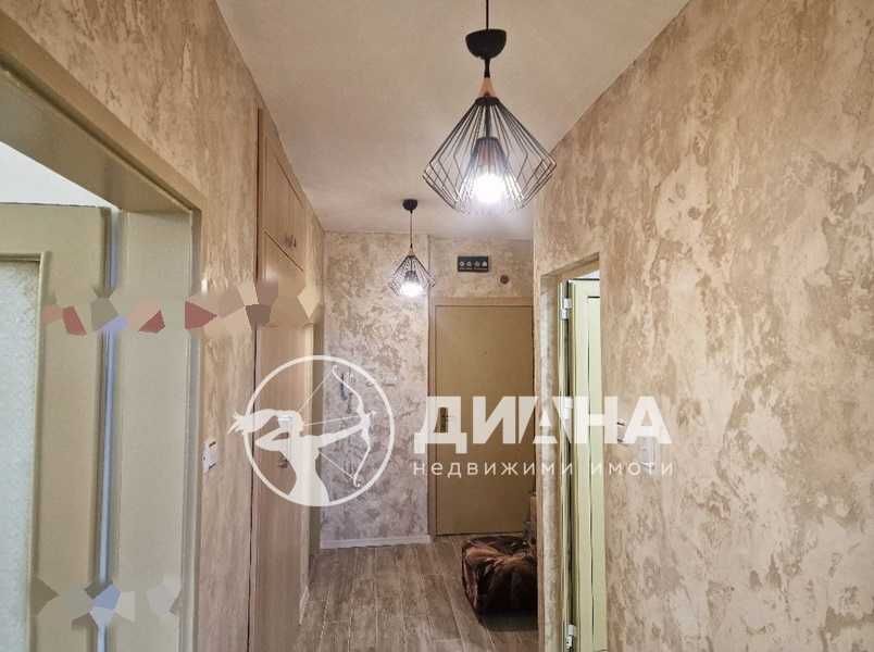 Продава се Двустаен апартамент в Пловдив, Кършияка - 68 кв.м за 1765 €/кв.м - Снимка #6