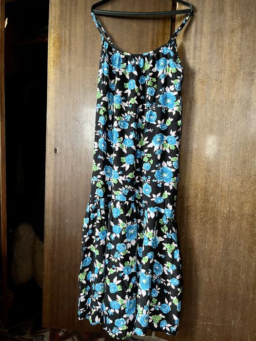 Лятна рокля с колан, който се връзва.