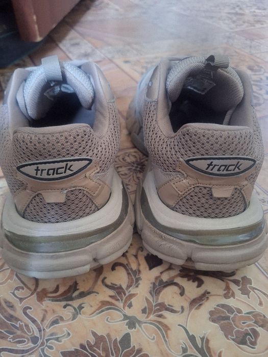 Balenciaga track 3