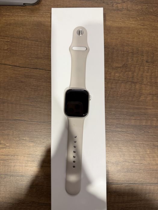 Продам Apple watch 8