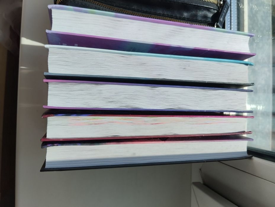 Продам книги из серии "молодежная проза"