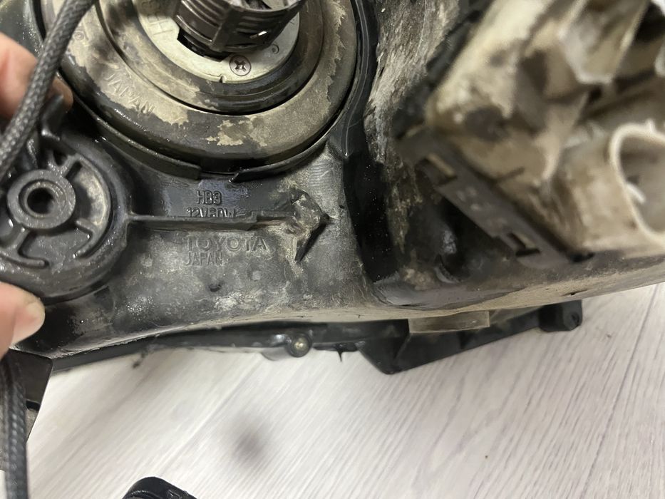 Камри 50 правый фар