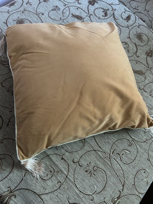 Декоративная подушка