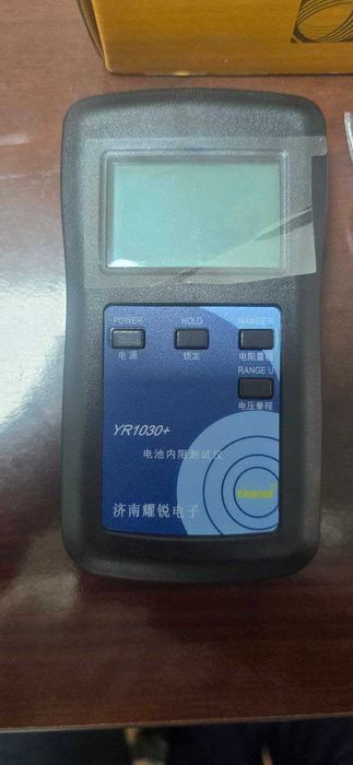 Измеритель внутренного сопротивления аккумуляторов YR1030+