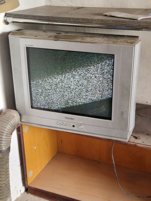 Телевизор б.у в рабочем состоянии