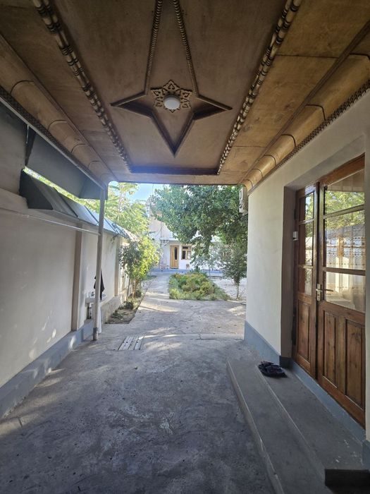 Участка Яккасарайский район оринтир Израил посолство 4,62 соток средны