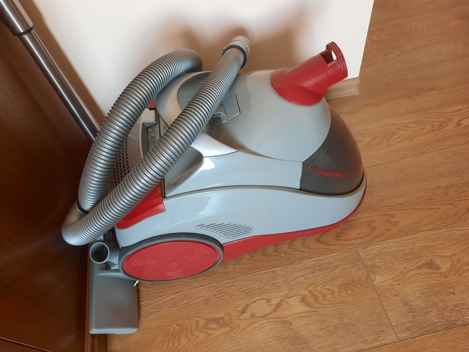 Продаётся пылесос цептер с аквафильтром