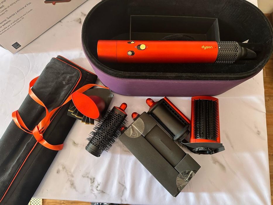 Продам дайсон новый