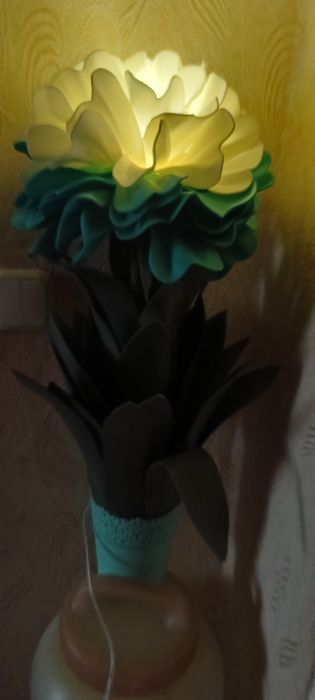 Декоративный светильник.