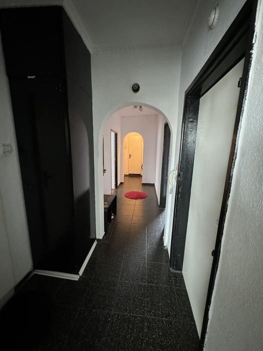 Продава се Тристаен апартамент в Бургас, Възраждане - 100 кв.м за 1800 €/кв.м - Снимка #4