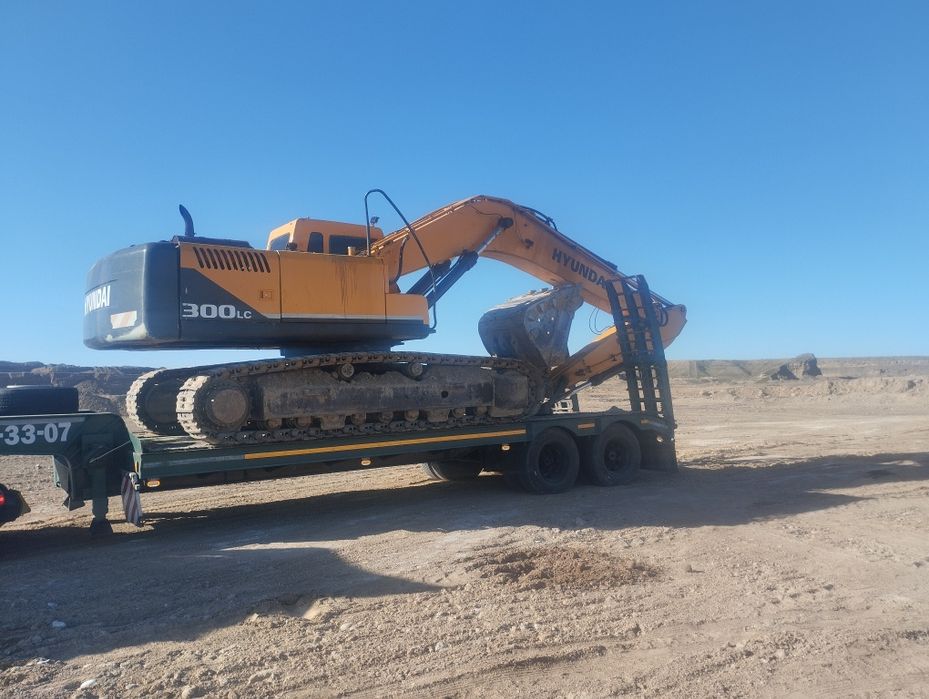 Excavator Hyundai 3000