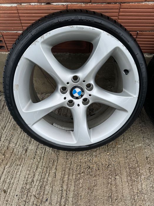 Гуми с джанти 19 за БМВ е91 320d
