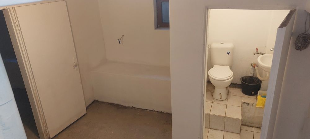 Дава се под наем Магазин в Варна, ХЕИ - 45 кв.м за 255 € - Снимка #8