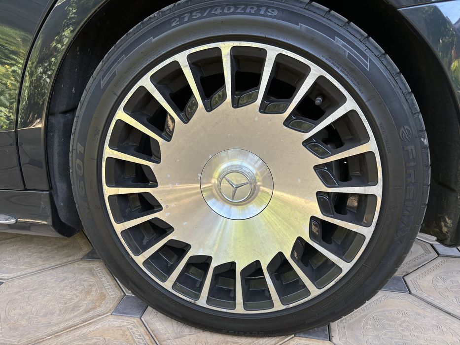 245/25/19 (2штук) 275/40/19 (2штук) Диски Майбах ставили 222мерс