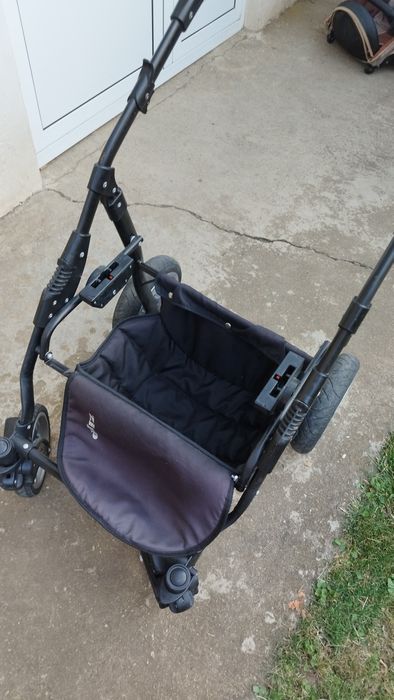 Продавам бебешка количка ZIPP (с два коша) само за 90 лева!
