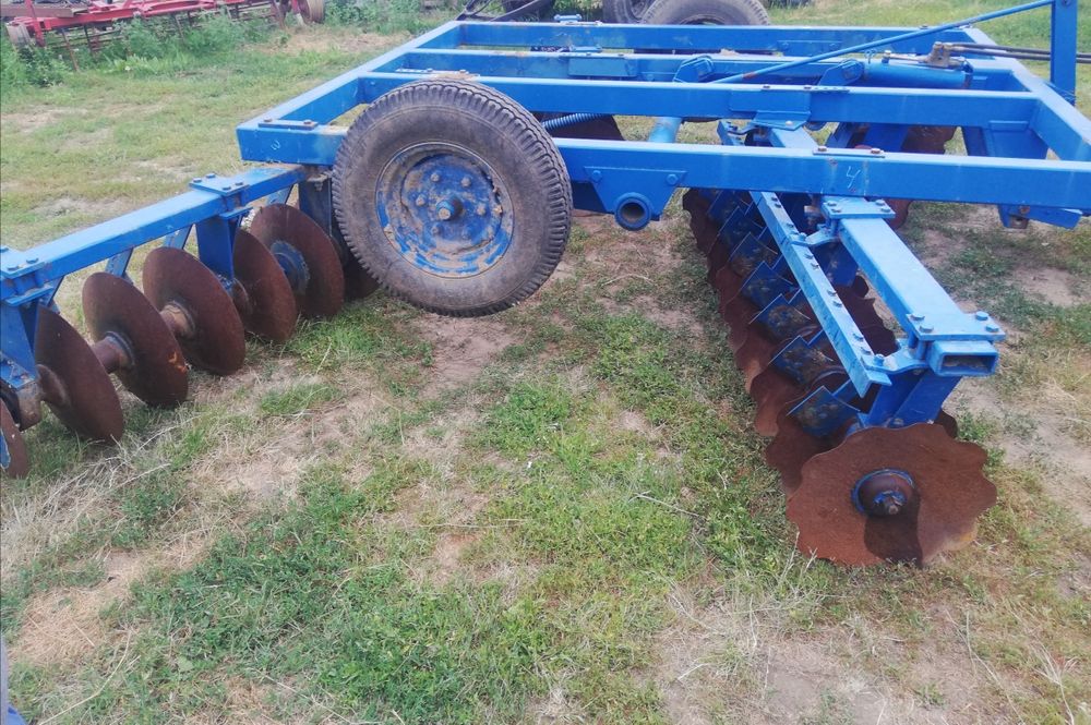 Брана Nardi, Italia